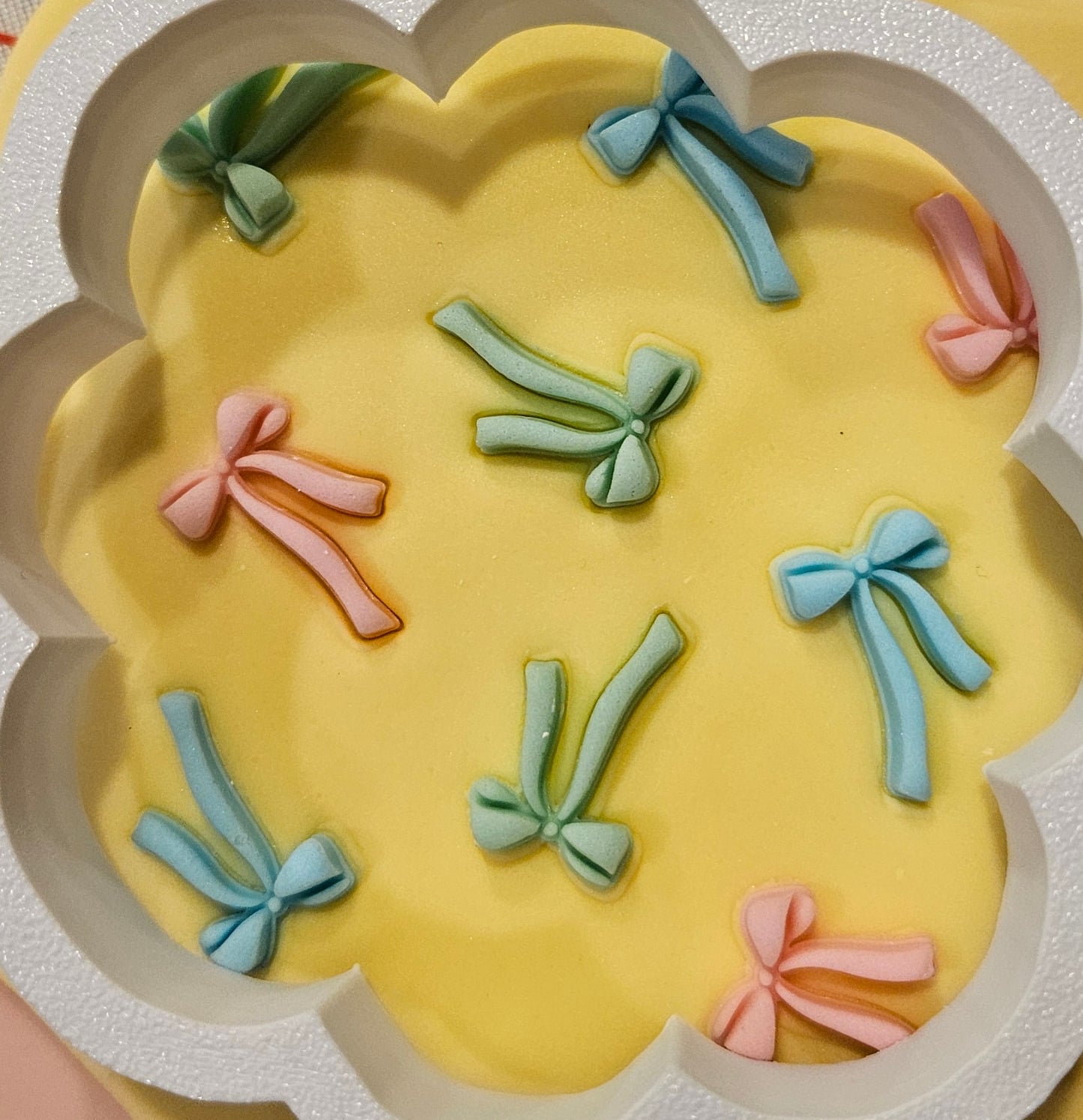 Ribbon Bow Fondant and Buttercream Stamp Plate and Cutter Set