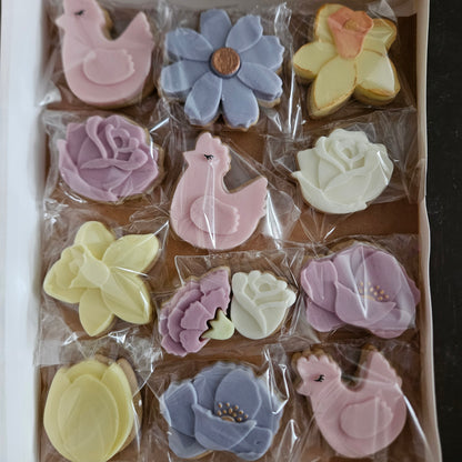 Daffodil Blossom Bloom Buttercream Fondant Stamp and Cookie Cutter Set