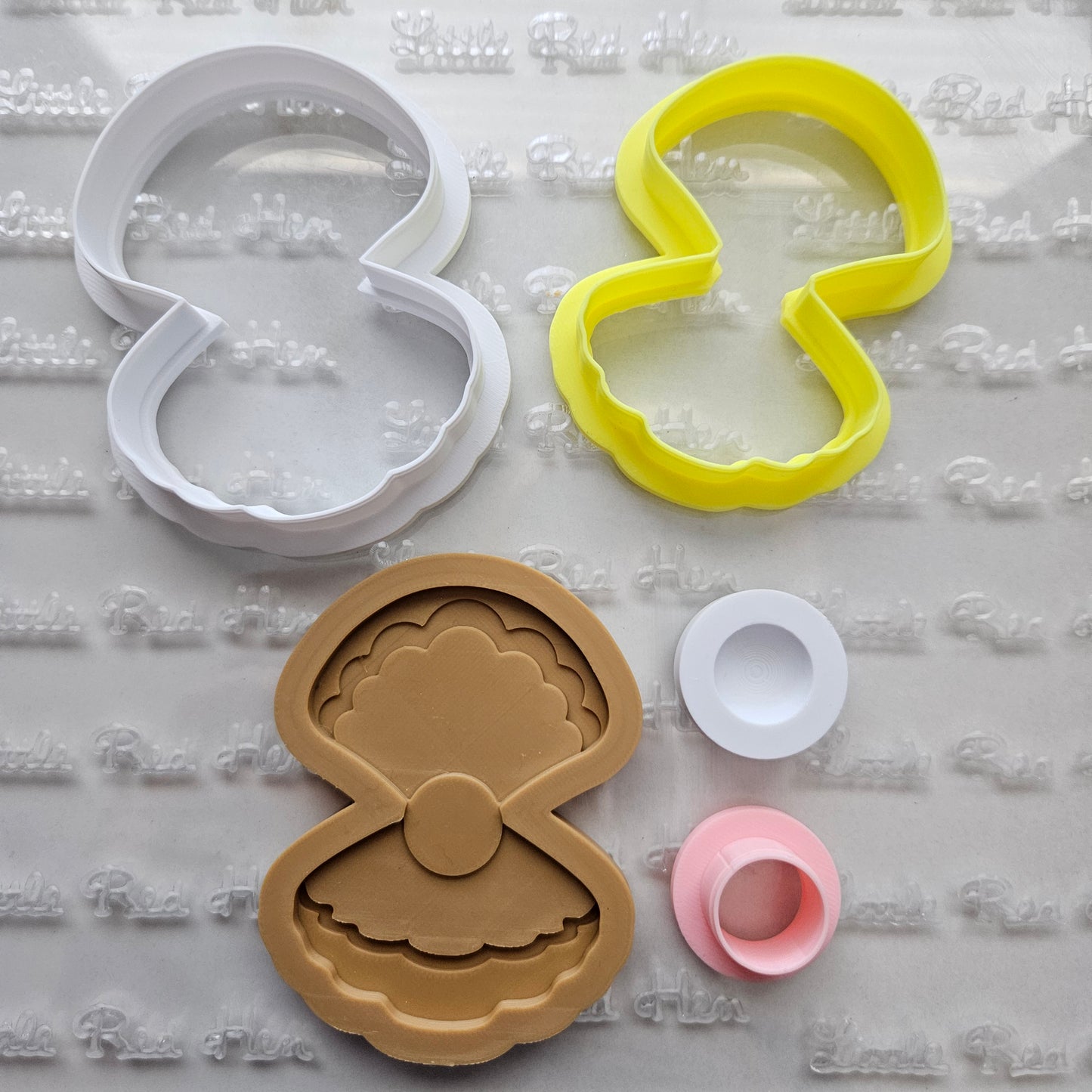 Clam with Pearl Fondant and Buttercream Stamp and Cutter Set