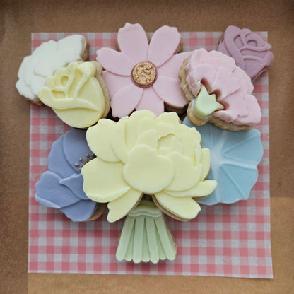 Roses Blossom Bloom Buttercream Fondant Stamp and Cookie Cutter Set