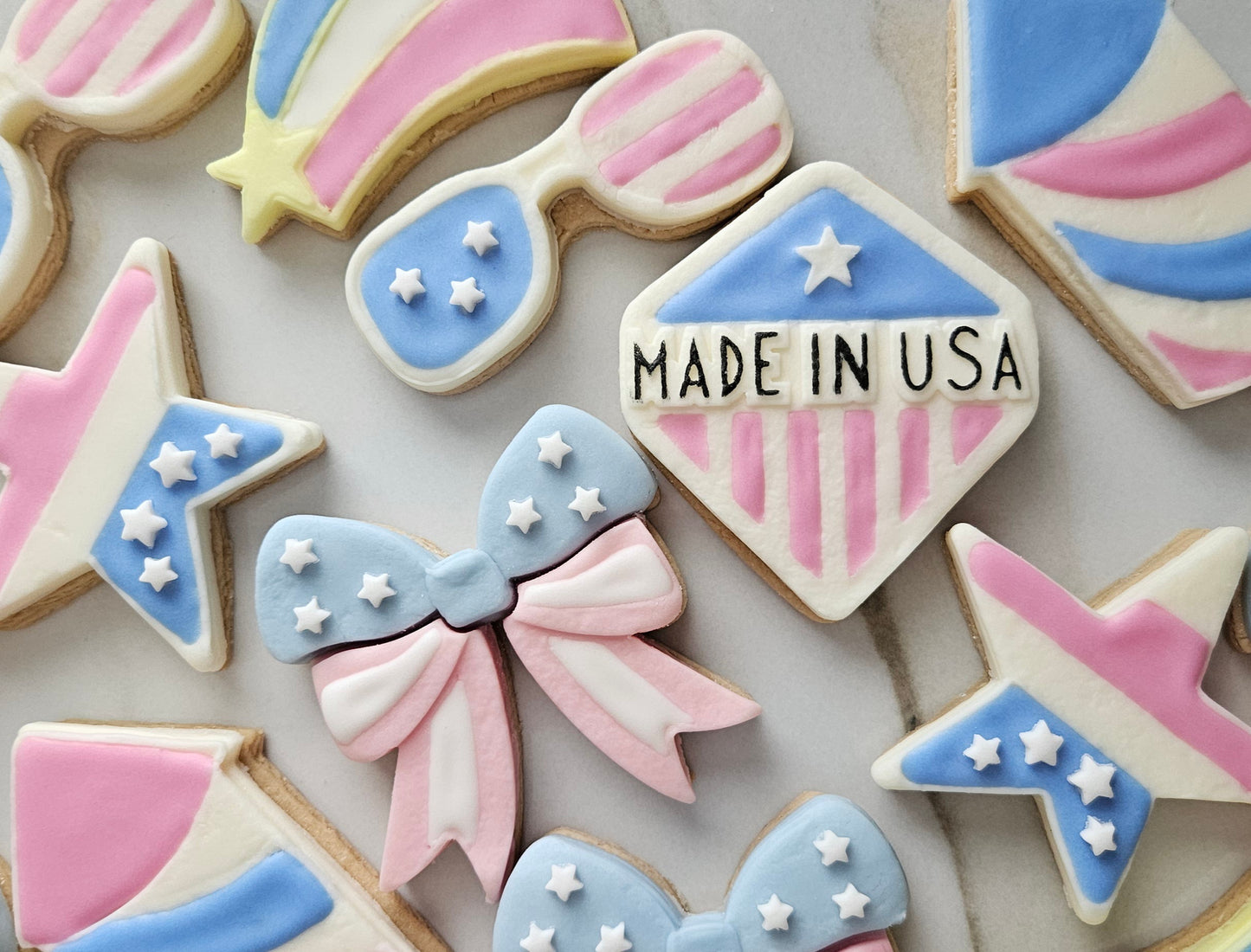 Americana Shooting Star READY TO FLOOD Buttercream Fondant Stamp and Cookie Cutter Set