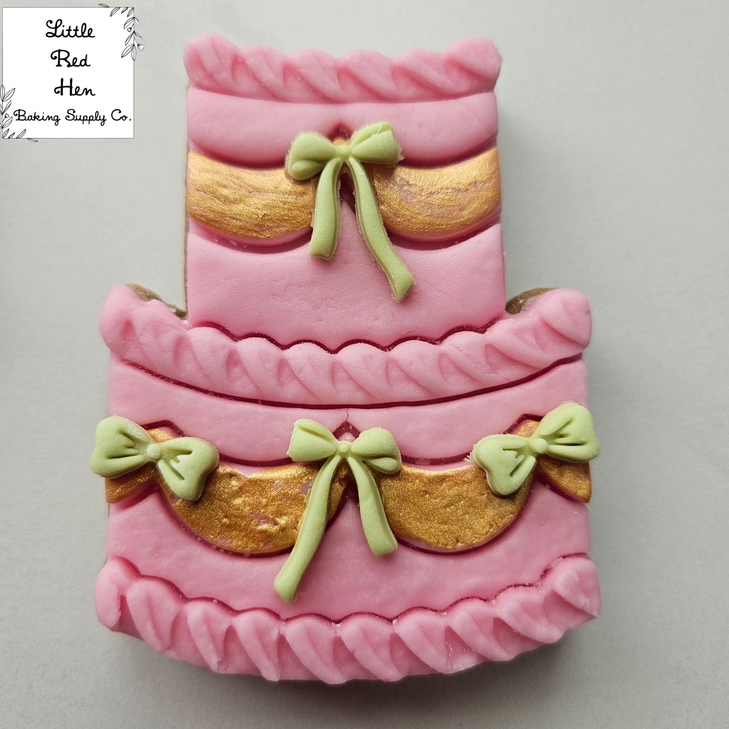 Cake with Mini Bow Fondant and Buttercream Stamp and Cutter Set