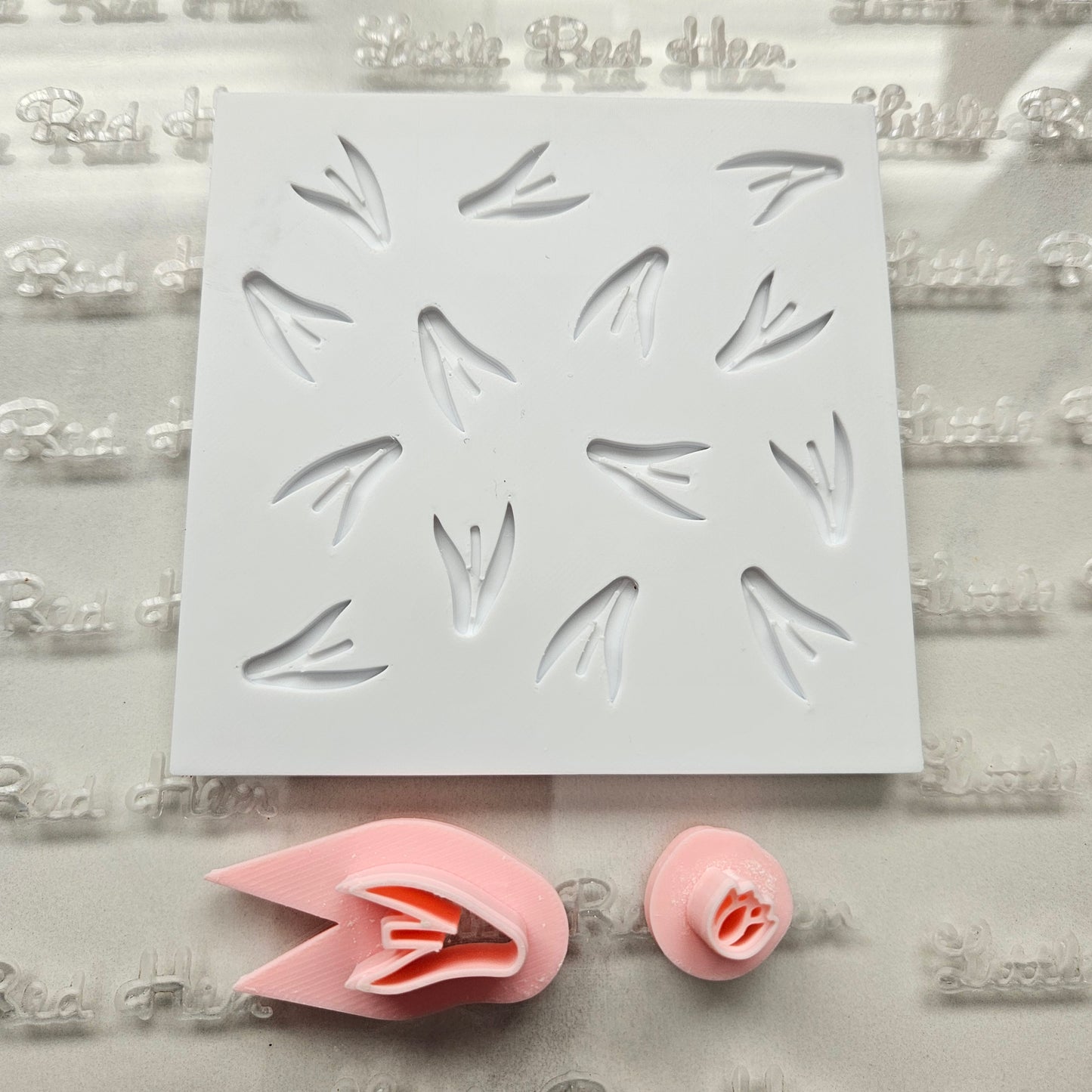 Tulip Fondant and Buttercream Stamp Plate and Cutter Set