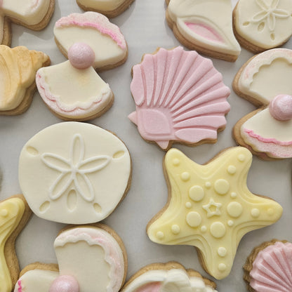 Clam with Pearl Fondant and Buttercream Stamp and Cutter Set